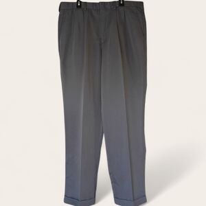 Dockers Golf Sporty Dress Casual Pants Gray Men W36 L32 Flat Front Lightweight